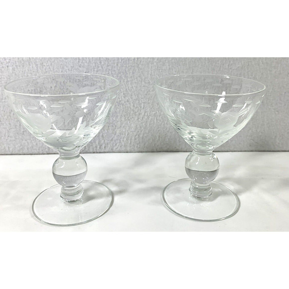 Vintage Glassware 2 Etched Floral Vine Cocktail Liquor Wine Glasses Pedestal - Picture 1 of 8